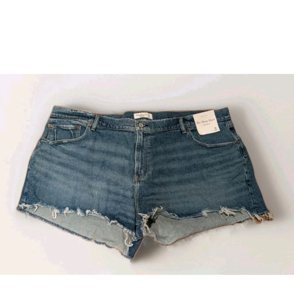 Abercrombie & Fitch Blue Jean Shorts NWT Size 22